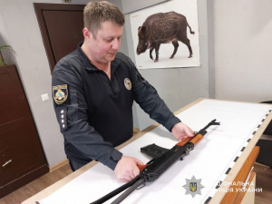 Усе по закону: мешканці Дніпропетровщини масово легалізують зброю