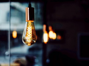 Чи буде світло? Енергетики розповіли про складну ситуацію в енергосистемі