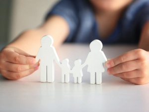 У «Дії» стало можливим стати на облік для усиновлення дитини