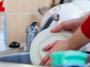 Як відмити жир в холодній воді: прості поради