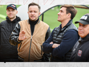 Про футбол і не тільки: футболісти ФК «Кривбас» зустрілись із вболівальниками