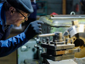 На Дніпропетровщині перший завод-переселенець випустив стартові 10 тонн продукції