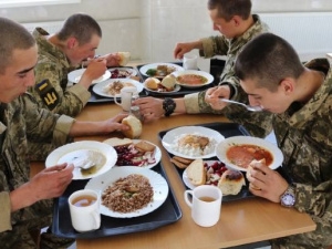Закупівля харчування для військових буде без корупційних зловживань – подробиці
