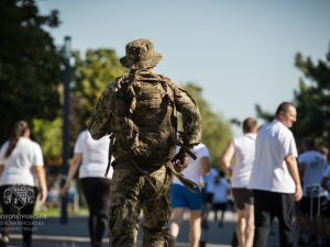 Біжимо, щоб пам'ятати: жителів Дніпропетровщини запрошують на забіг пам'яті