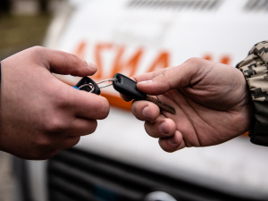 Рятуватимуть життя: ТРО Дніпропетровщини отримала допомогу з Італії