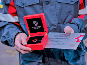 Метулургія в мініатюрі: як виготовляли «Золоту зірку Метінвесту»