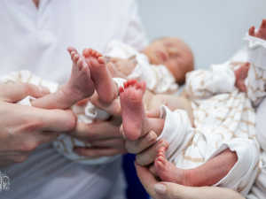 Батькам трійнят виплатять по 100 тисяч: як на Дніпропетровщині отримати допомогу