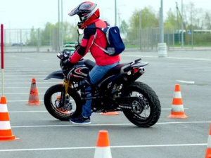 Посвідчення водія мотоцикла, фото з відкритих джерел