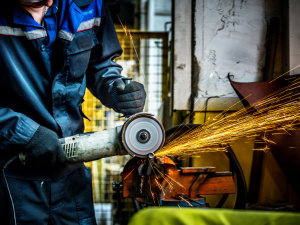 На Дніпропетровщині за час війни працевлаштували понад 35 тисяч громадян: які професії найпопулярніші