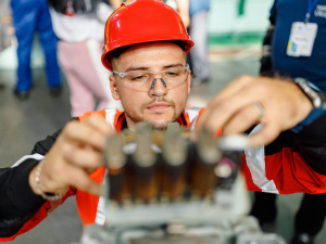 Освіта, що працює на виробництві: як Метінвест Політехніка готує топ-фахівців для модернізації промисловості - Forbes