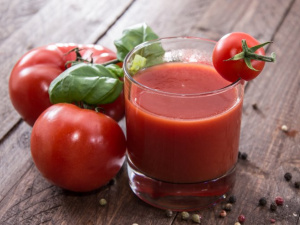 Як закрити томатний сік без цукру: корисні поради
