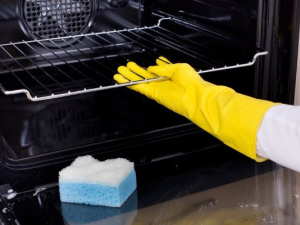 Що потрібно зробити, щоб духовка була як нова – поради господиням