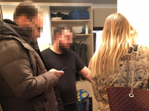 СБУ викрила експосадовця, який сприяв незаконній реєстрації лікарських препаратів