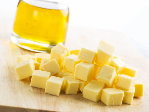 Масло чи олія - фото з відкритих джерел