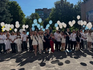 Останній дзвоник-2026: понад 3 тисячі криворізьких випускників прощаються зі школою