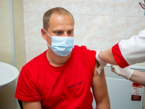 На підприємствах компанії Метінвест проводять третій етап вакцінації