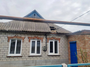 Побиті лінія електропередач та газопровід: росіяни кілька разів вдарили по Нікопольщині