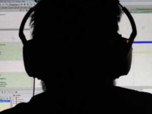 Топ 5 ознак того, що ваш телефон прослуховується