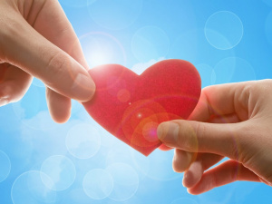 Як і чому святкують Міжнародний день благодійності - фото з відкритих джерел