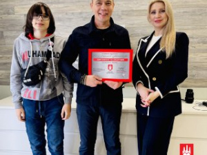 Двічі без дому через окупацію: оборонець Маріуполя  Максим Полупанов отримав власну квартиру завдяки програмі «Вдома»