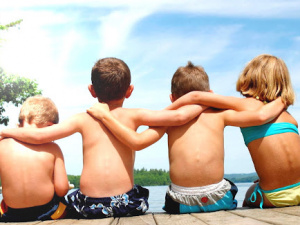 Ознаки справжньої дружби - фото з відкритих джерел