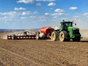 Аграрії Дніпропетровщини вже засіяли ярі культури на 90% від прогнозованих площ