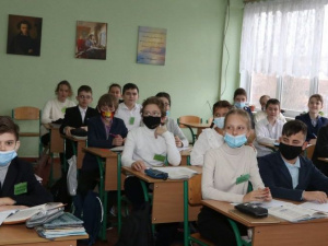 Юні криворіжці повернулися за парти після січневого локдауну