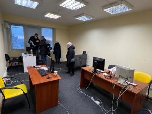 На Дніпропетровщині провели обшуки у злочинців, які наживались на «продажу» генераторів: подробиці