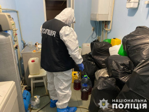 Виготовляли тонну наркотиків щомісяця: на Дніпропетровщині правоохоронці завершили справу проти мережі наркоугруповань