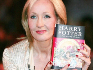 31 липня – День народження авторки серії книг про Гаррі Поттера