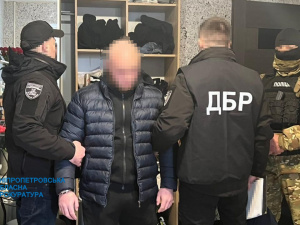 Правоохоронці припинили діяльність нарколабораторії: затримано криворіжця