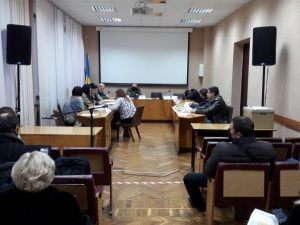 У міську ТВК надходять перші протоколи
