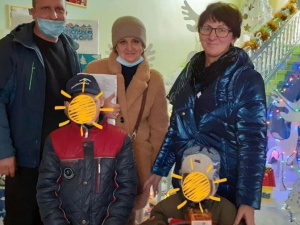 Двох дітей, позбавлених батьківського піклування, забрали на виховання