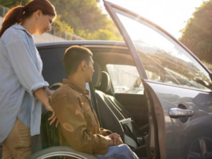 Автошколи для ветеранів з інвалідністю, фото з відкритих джерел 