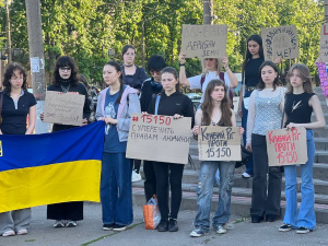 “Не ті, не так і не там”: чому без вулиці не працюють ані фемінізм, ані суспільні зміни - Ольга Костіна