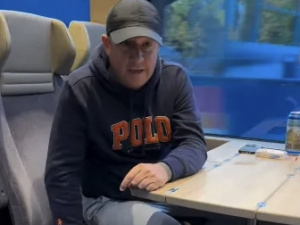 скріншот з відео