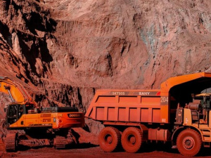 Рудомайн продовжує допомагати обороні країни не тільки фінансово, а й матеріально