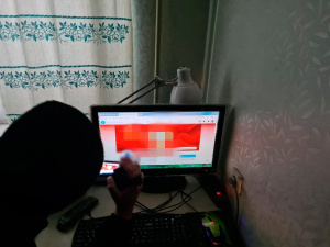 На Дніпропетровщині правоохоронці встановили причетність чоловіка до поширення комуністичної символіки