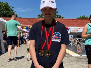 Криворізький плавець виборов «золото» та «срібло» на Міжнародний змаганнях з плавання