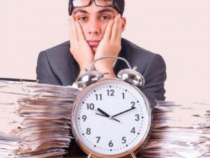 Роботодавець примушує писати заяву про надання відпустки без збереження зарплати. Чи законно це?