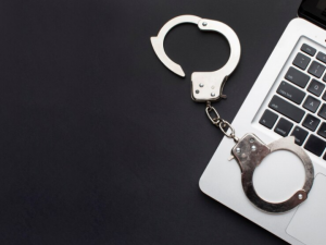 Мешканця Дніпропетровщини підозрюють у поширенні даних про переміщення військовослужбовців ЗСУ