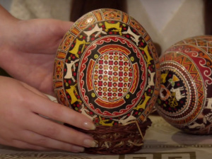 Українська писанка декоративна - фото з відкритих джерел