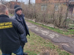 Правоохоронці викрили криворіжця, який розповсюджував метамфетамін