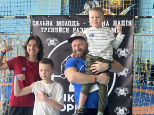 "Сильна молодь — здорова нація": у Кривому Розі провели весняну атестацію з воркауту