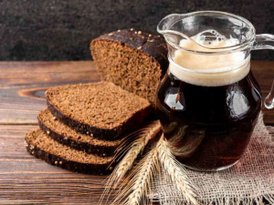 Домашній квас: рецепт смачного та корисного напою