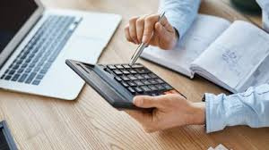 Стаж роботи за кордоном, фото ілюстративне 