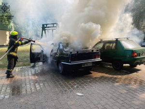 Пожежна небезпека у середмісті Кривого Рогу: загорілись одразу дві автівки