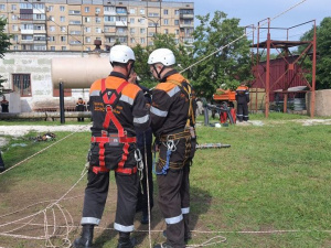 У Кривому Розі проходять змагання з тактико-технічної підготовки гірничорятувальників