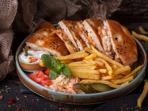 Гаряча страва з картоплею фрі - фото з відкритих джеред