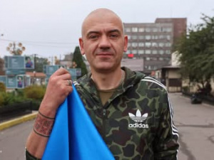 Юрій Аркуша з позивним "Сивий" у мирному житті працює на «Каметсталі»